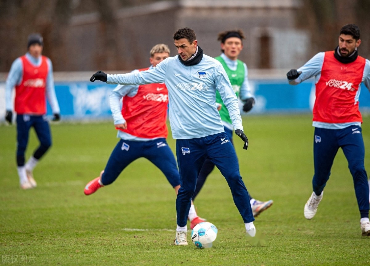 柏林赫塔连胜停步，球队精神状态受影响