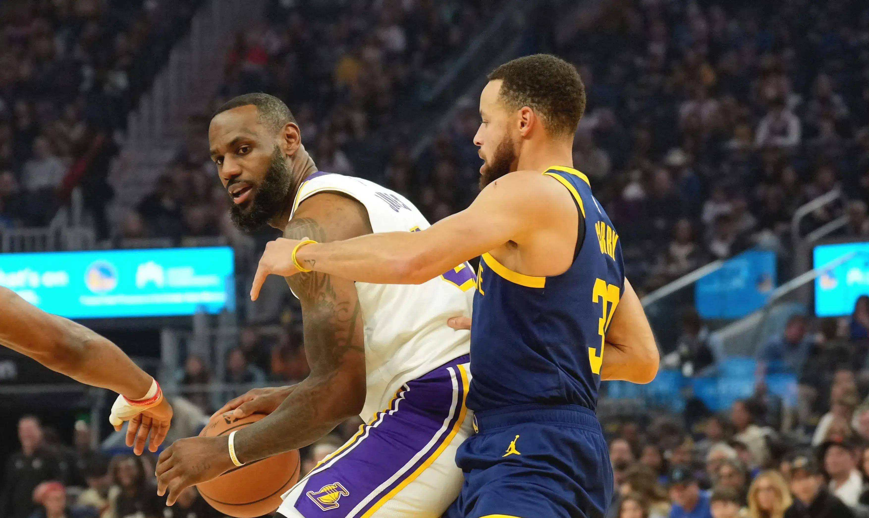 詹姆斯惊艳全场，球队未来可期助攻爆棚，雄鹿逆转取胜！